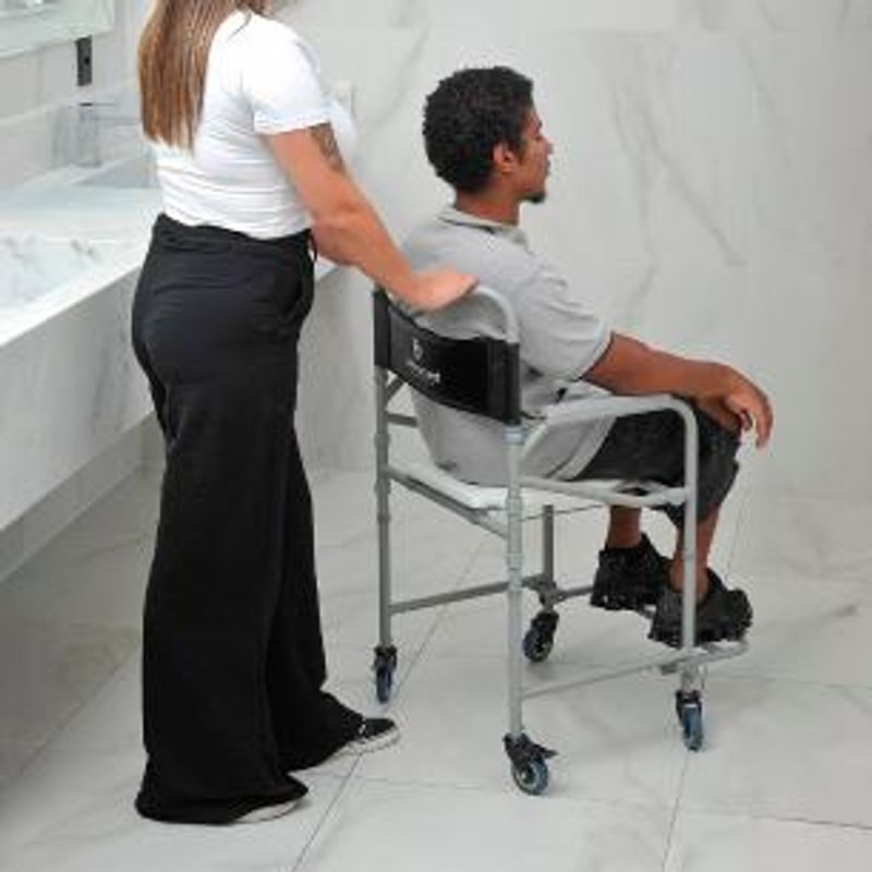 Cadeira de Banho Higiênica Dellamed Dobrável até 100 Kg Preto e Cinza D30-1767978689596